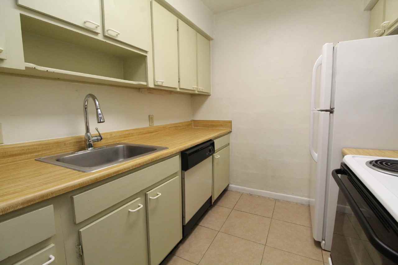 600 Scenic Hwy - Photo 6 of 16