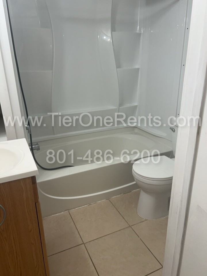 804 E 10600 S Unit B #B - Photo 6 of 18