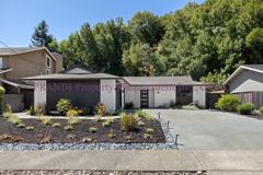 429 Blackstone Dr - Photo 1 of 1