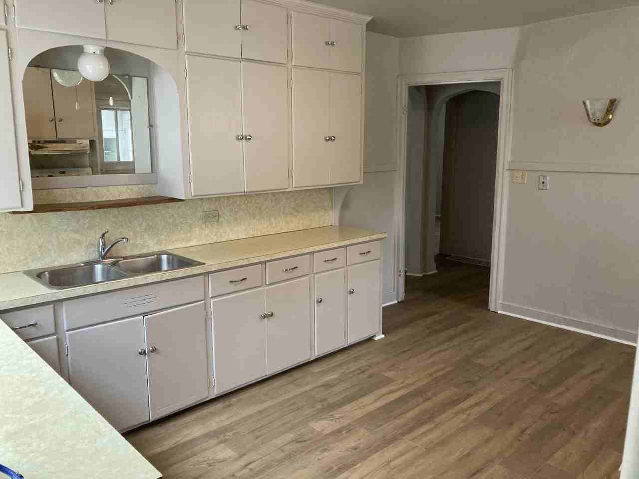 412 Putnam Dr - Photo 2 of 8