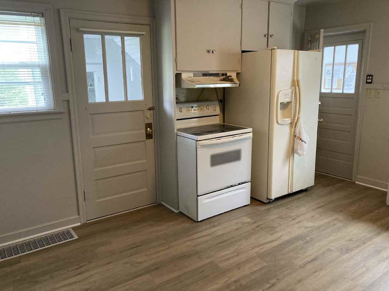 412 Putnam Dr - Photo 3 of 8