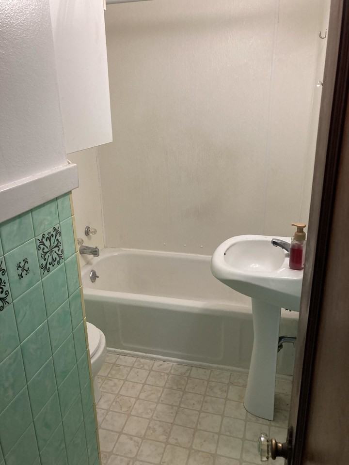 412 Putnam Dr - Photo 4 of 8
