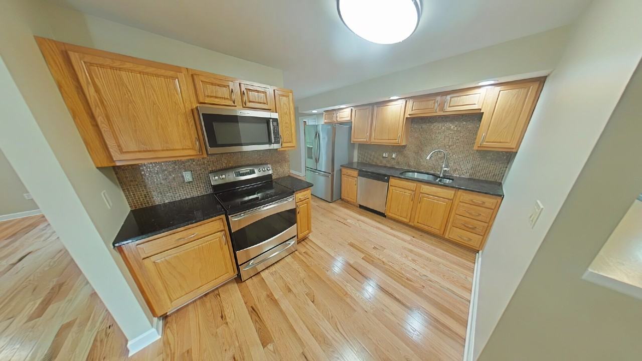 3680 W Big Beaver Rd - Photo 4 of 18