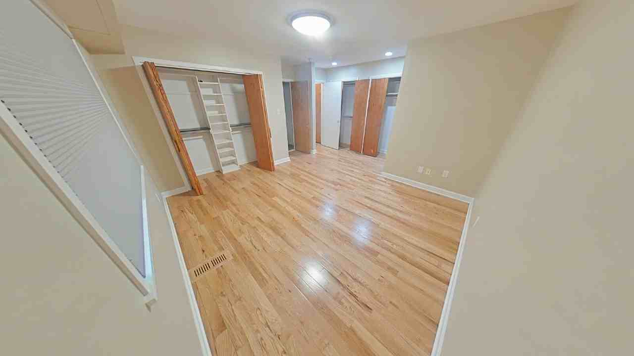 3680 W Big Beaver Rd - Photo 5 of 18