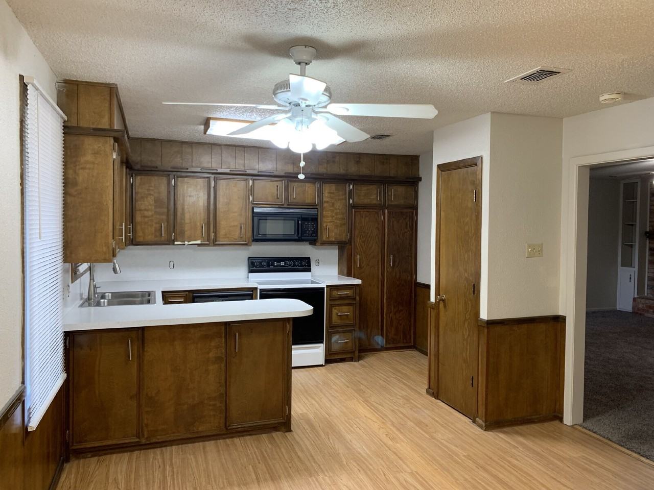 4619 61st St - Photo 6 of 18