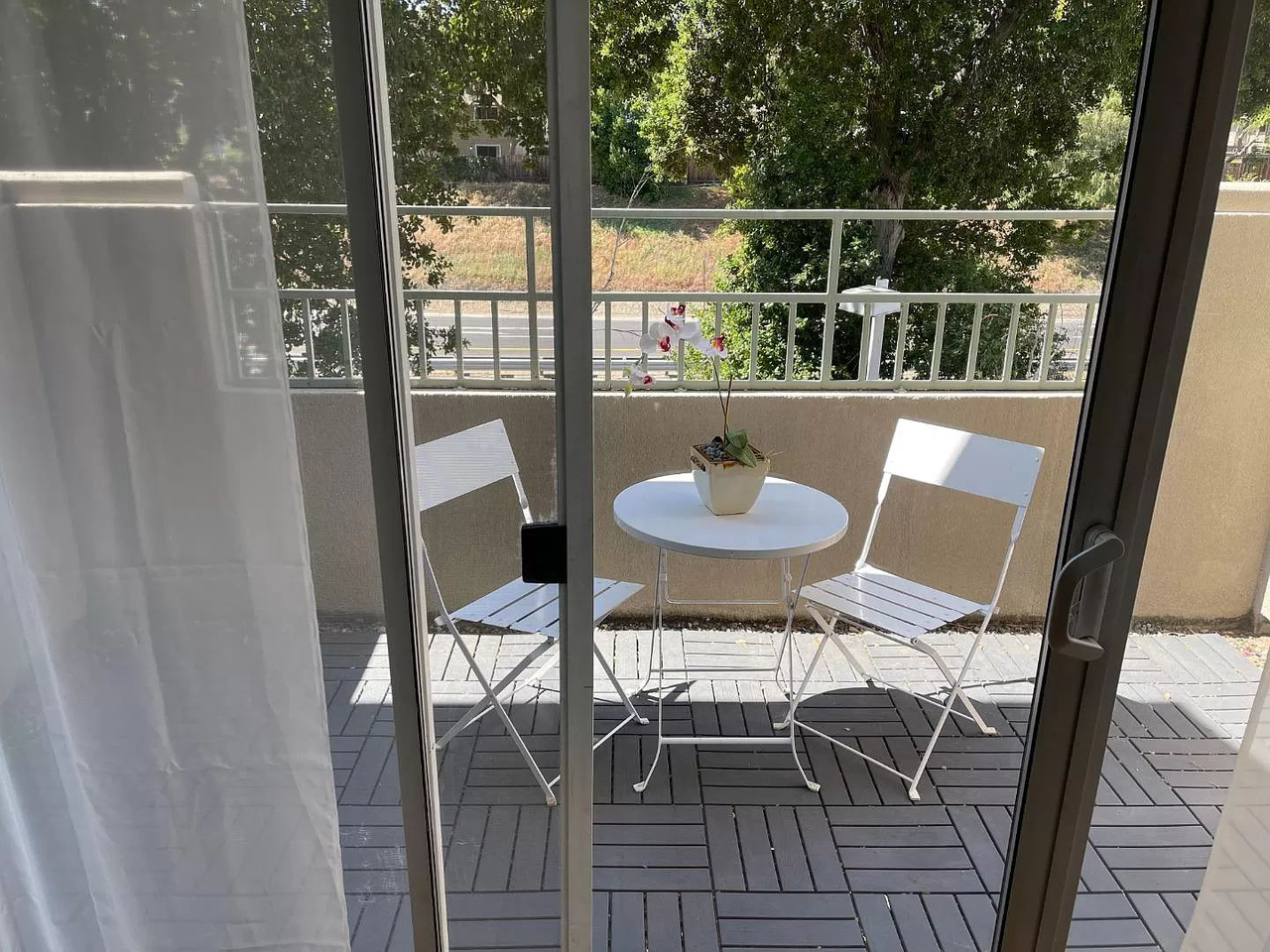 346 Dunsmuir Ter #10 - Photo 3 of 10