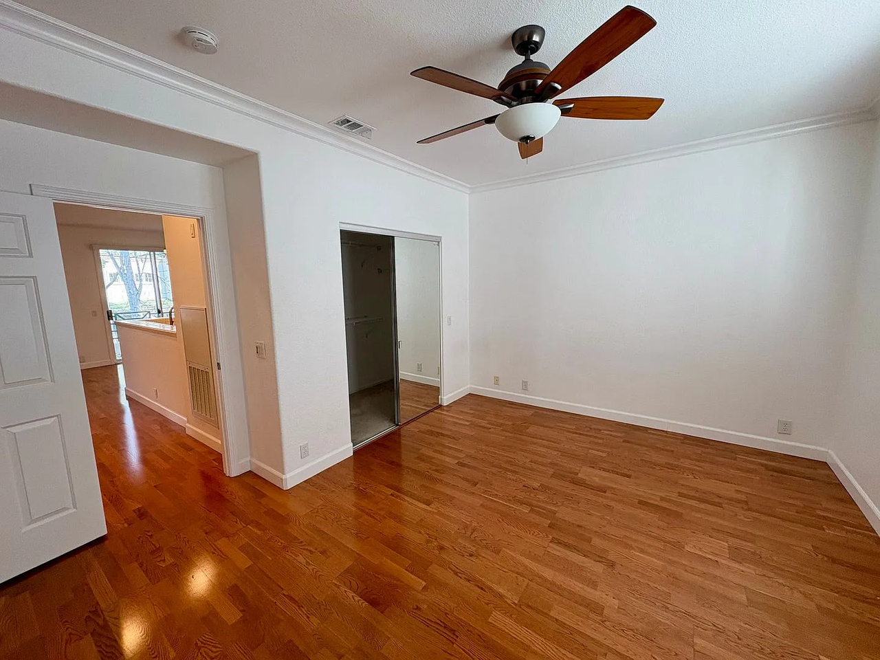 445 Milan Dr #102 - Photo 2 of 9