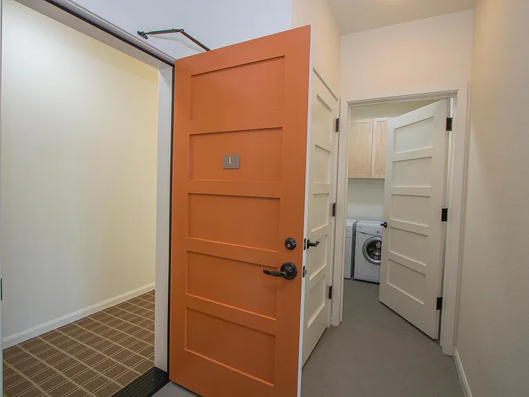 478 Tyler St #L - Photo 2 of 8