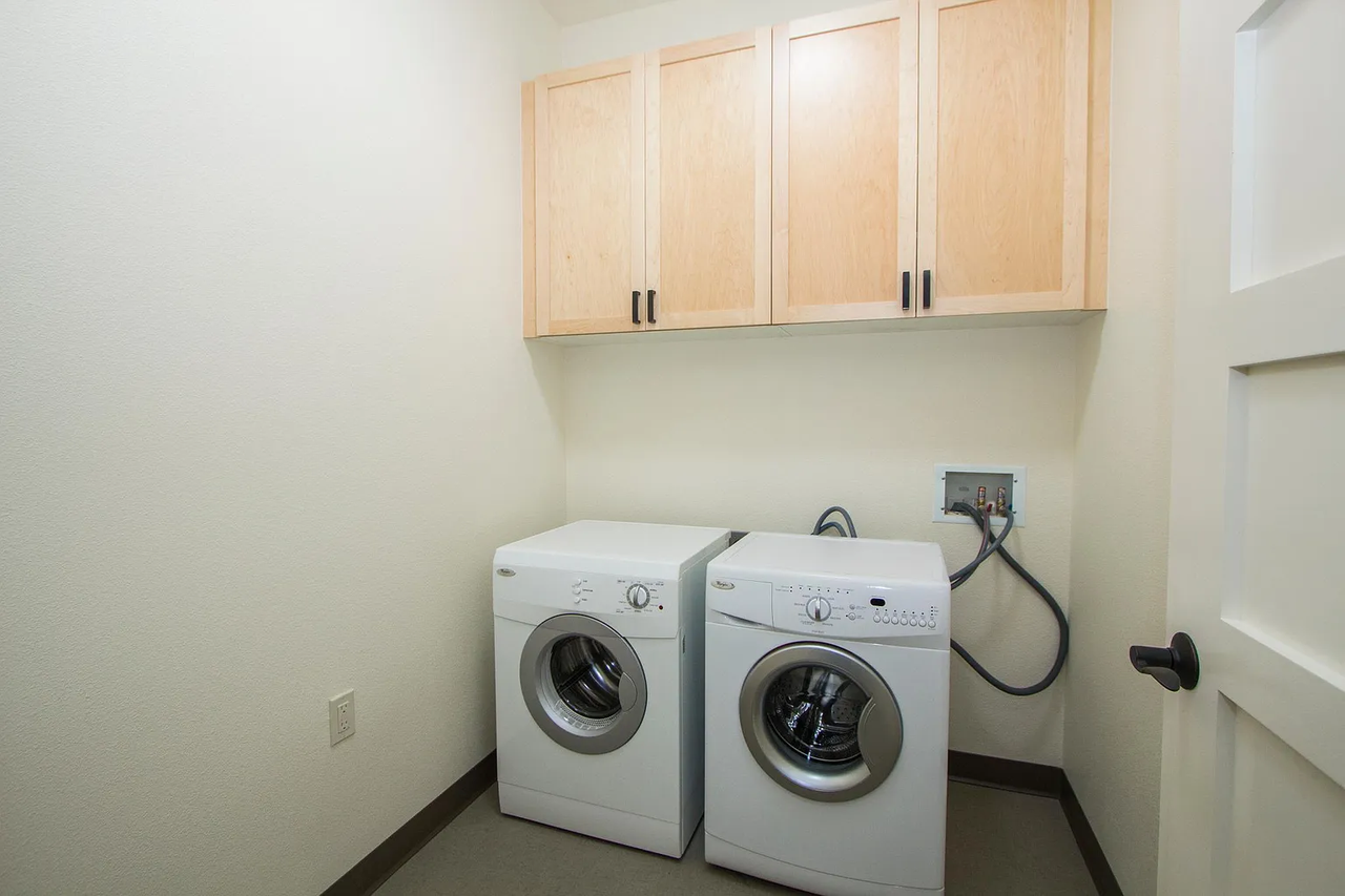 478 Tyler St #L - Photo 6 of 8