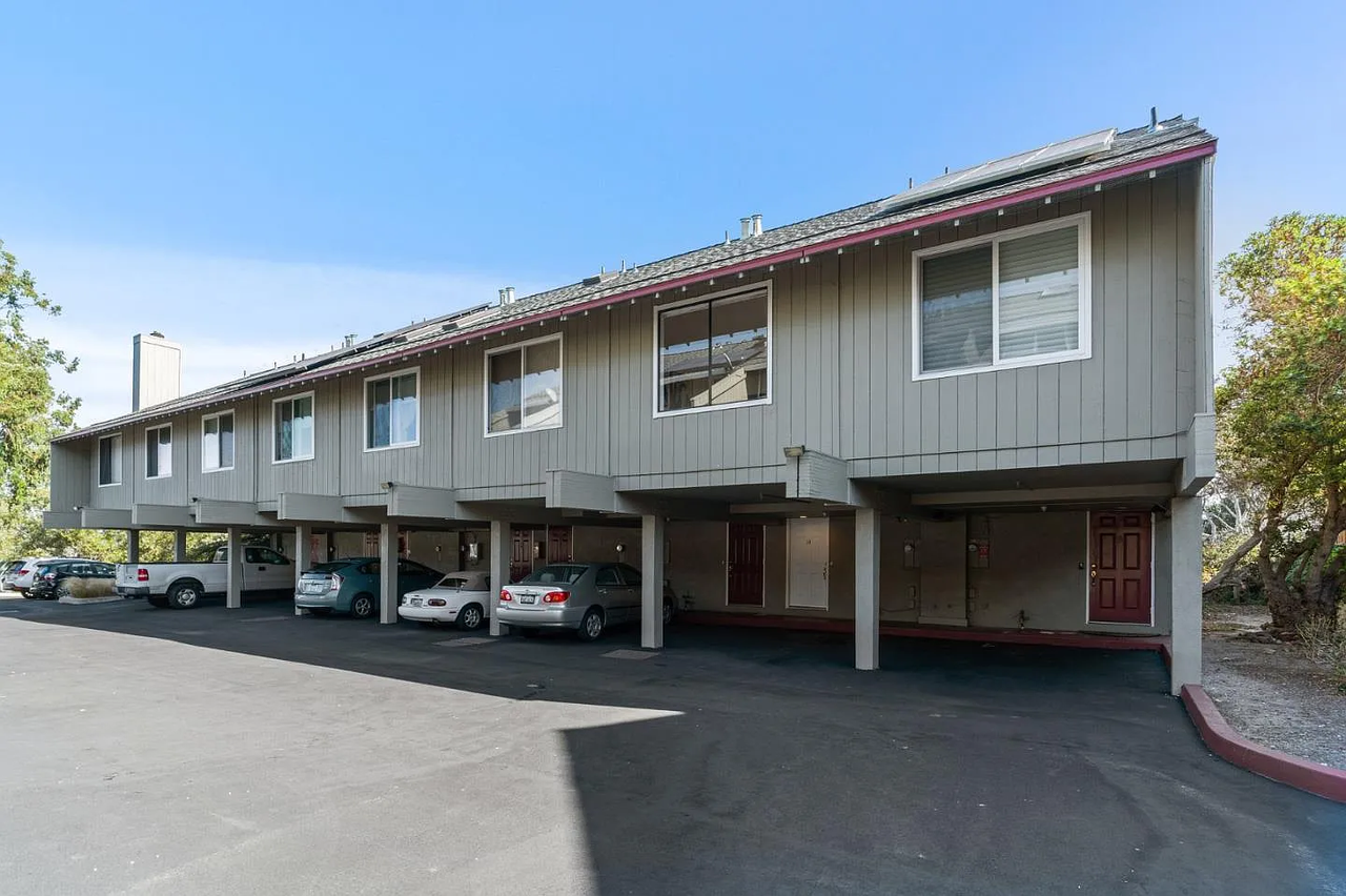 565 English Ave #17 - Photo 2 of 15