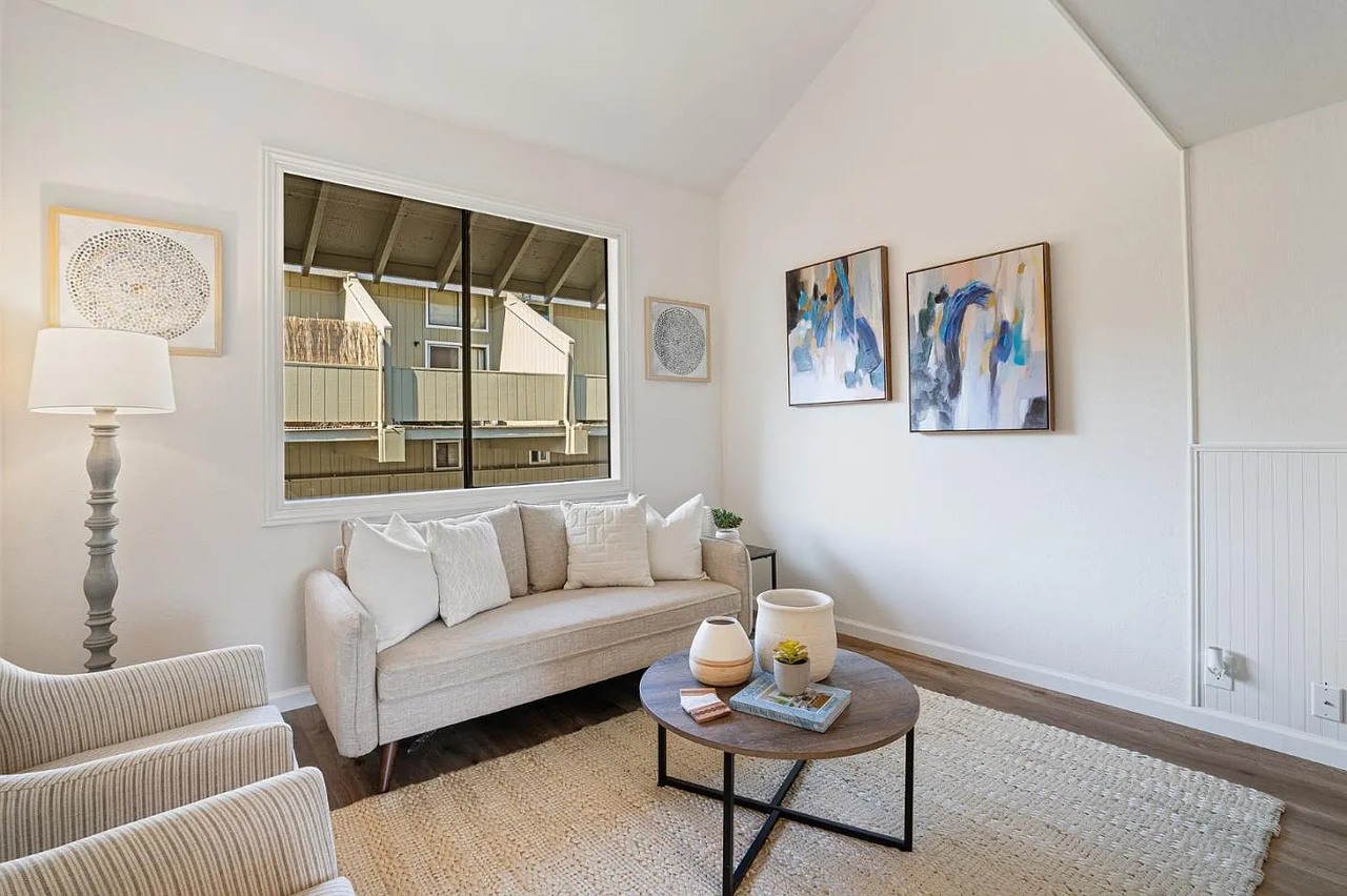 565 English Ave #17 - Photo 6 of 15