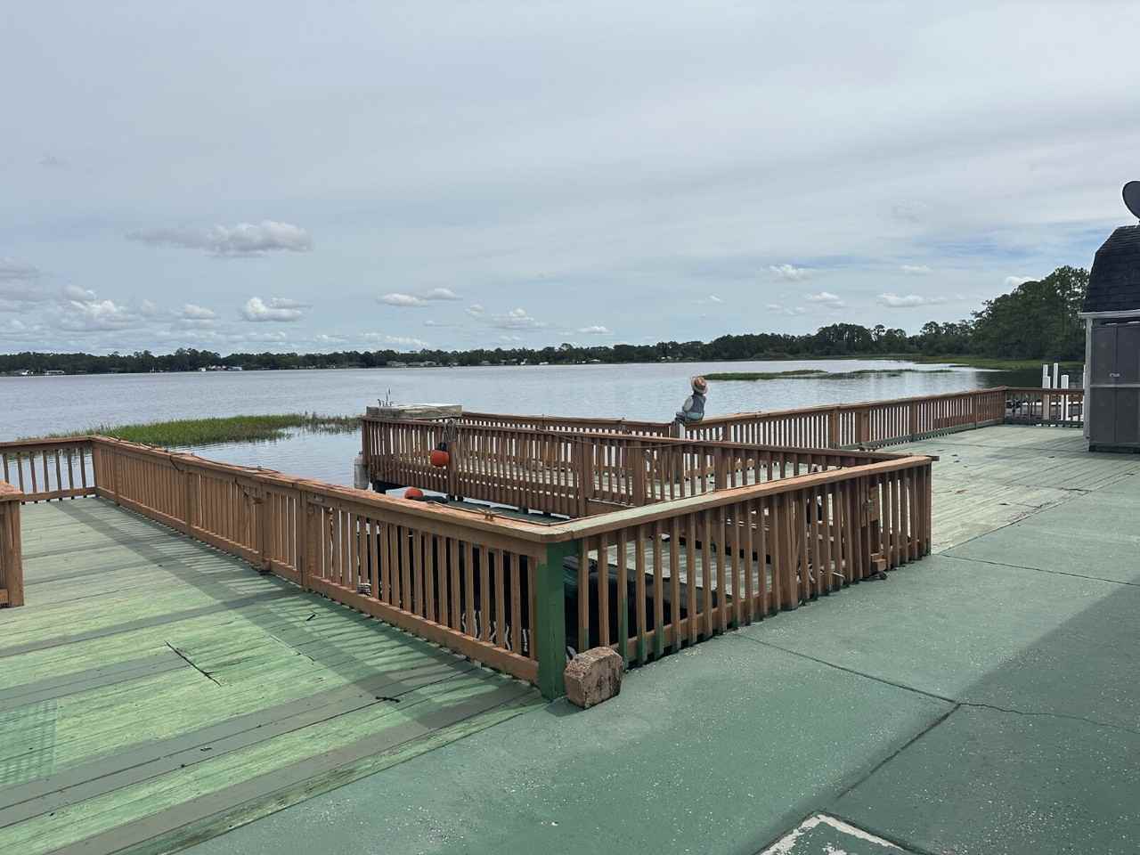 6194 Parkway E - Photo 4 of 17