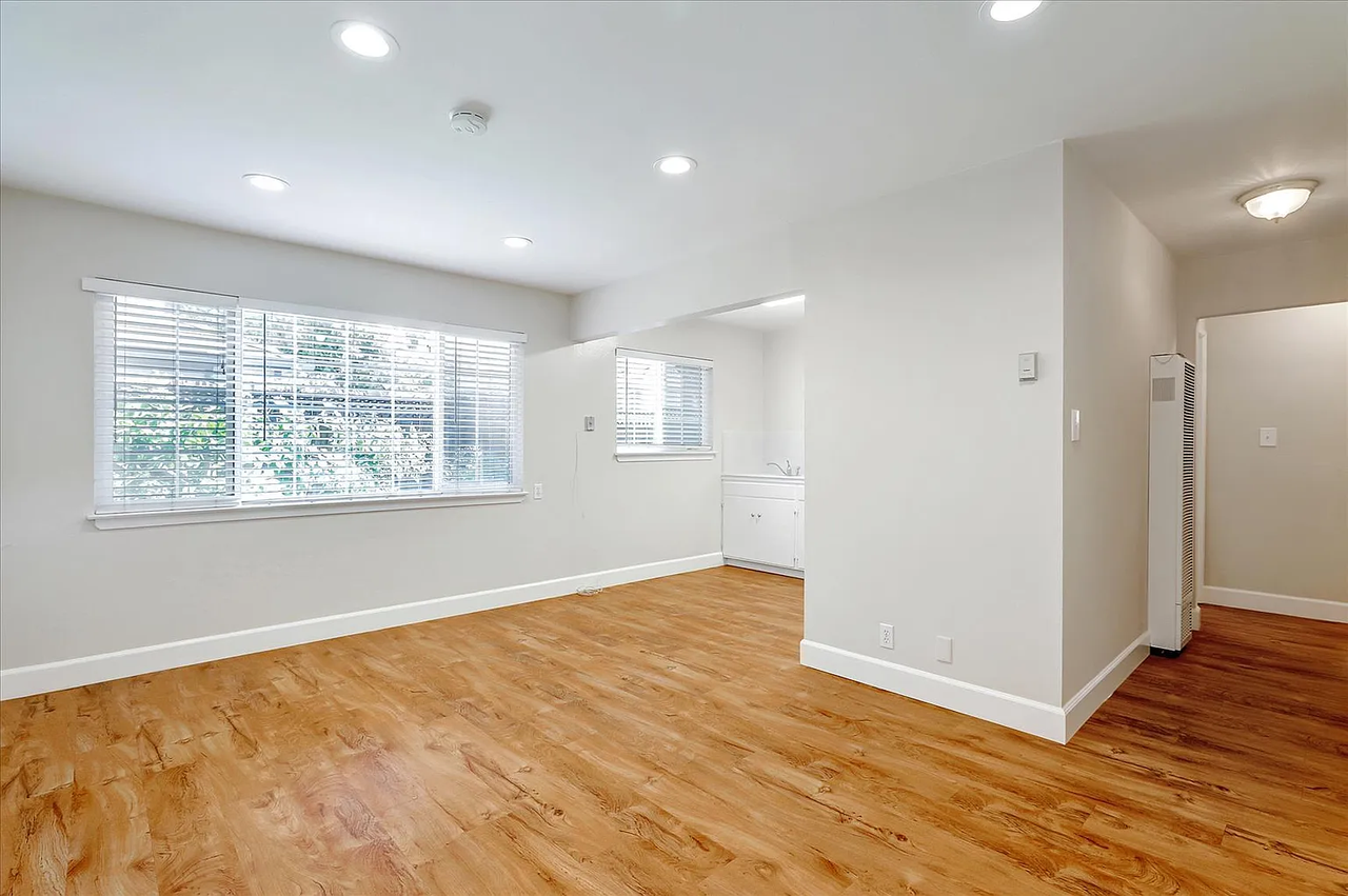 833 Maryann Dr #2 - Photo 2 of 11