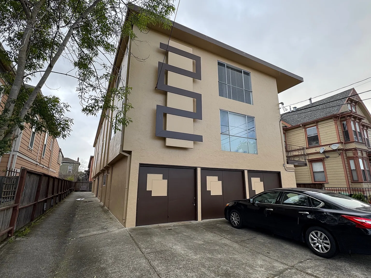 2222 Encinal Ave #I - Photo 4 of 11