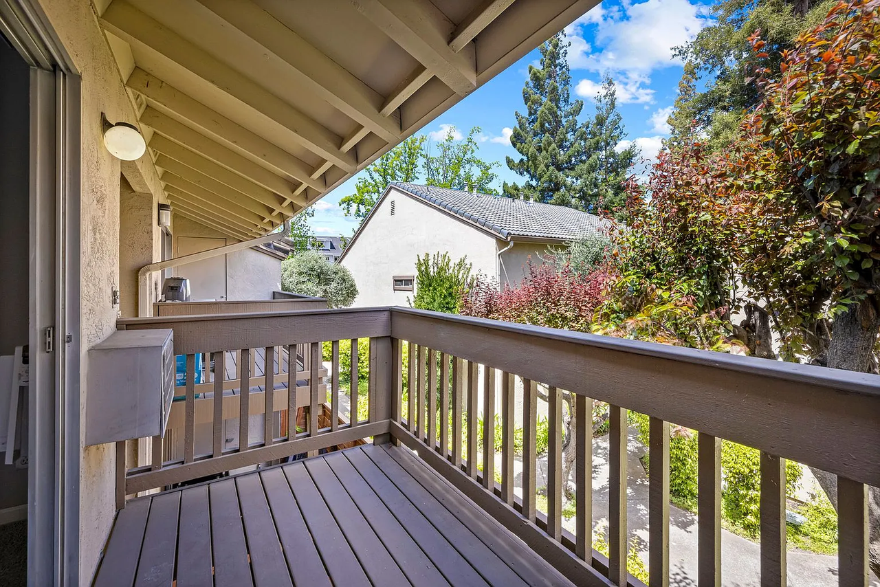 2730 Oak Rd #15 - Photo 4 of 13