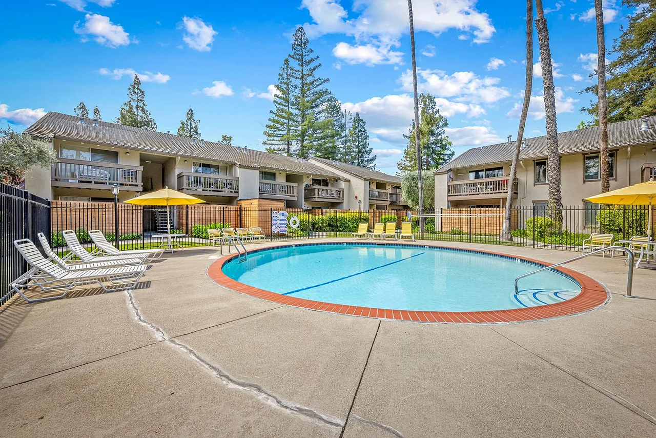 2730 Oak Rd #15 - Photo 6 of 13