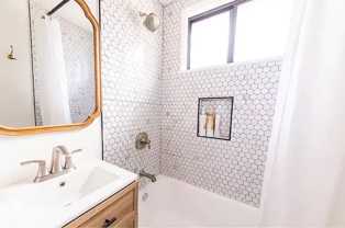427 W Riverside Dr #A - Photo 1 of 1