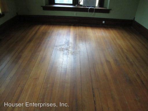 909 & 909.5 N. Dodge Street - Photo 3 of 3