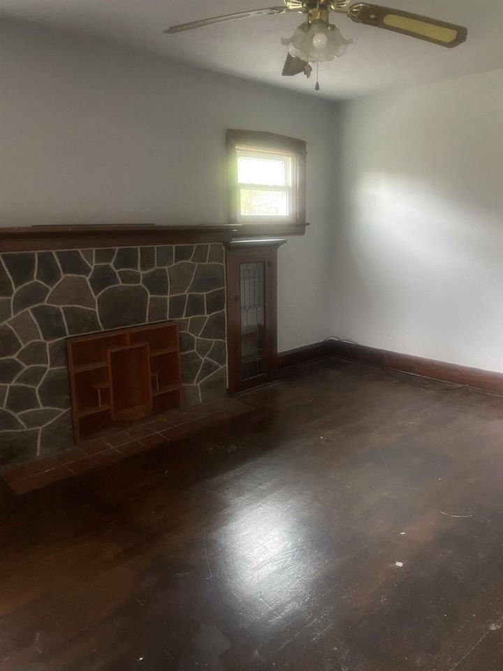 36 W Avondale Ave - Photo 2 of 11