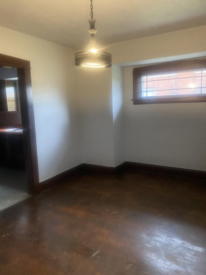 36 W Avondale Ave - Photo 2 of 11