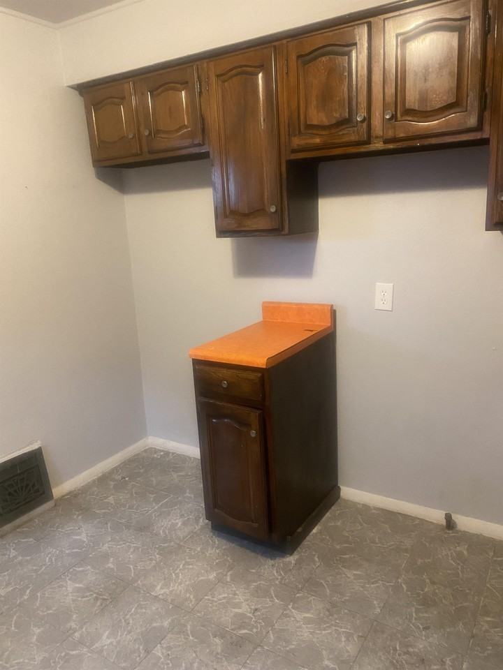 36 W Avondale Ave - Photo 7 of 11