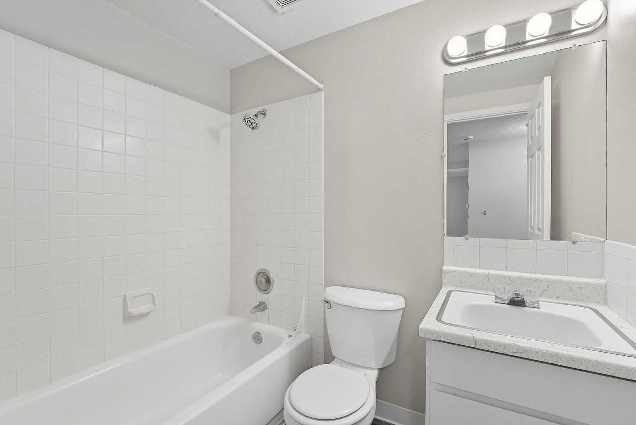 Eagles Landing Apartments in Cheney near EWU! - Photo 3 of 34