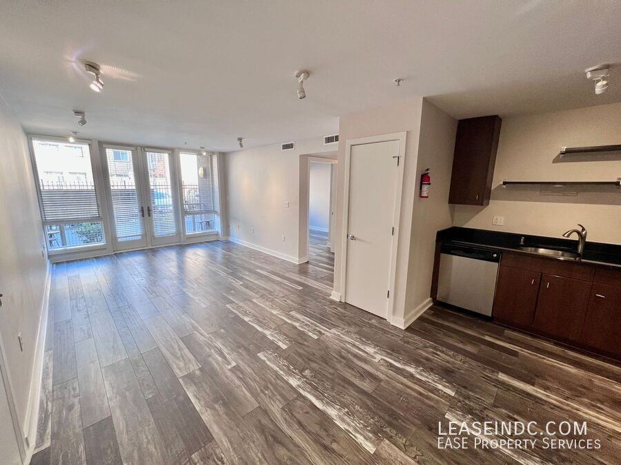 1423 Newton St Nw #103 - Photo 2 of 13