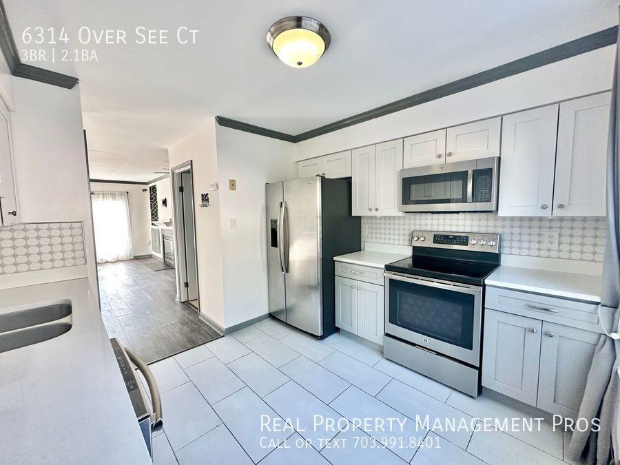 6314 Over See Court - Photo 6 of 24