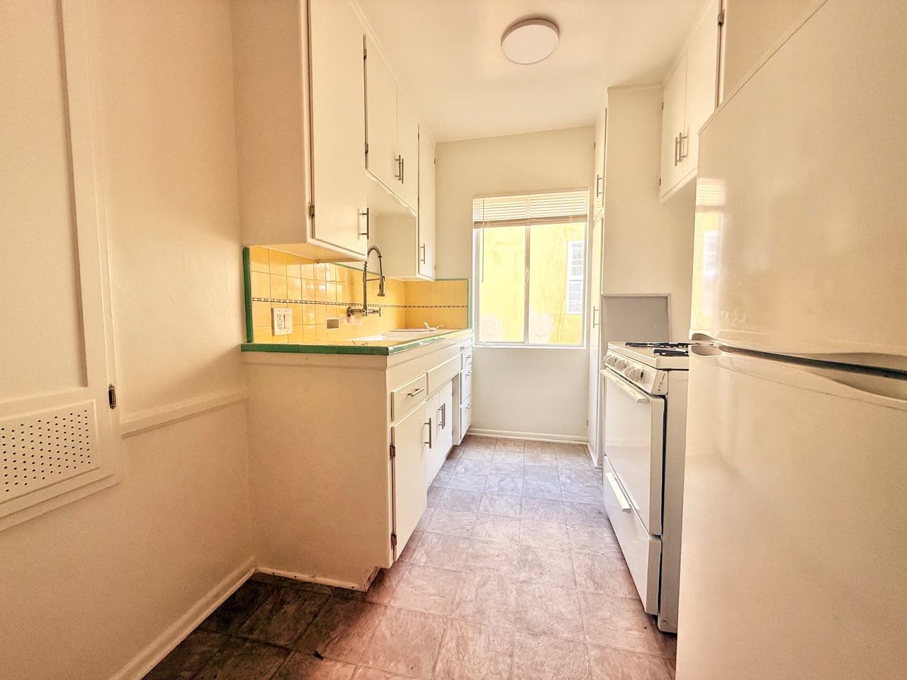 731 S Mansfield Ave #9