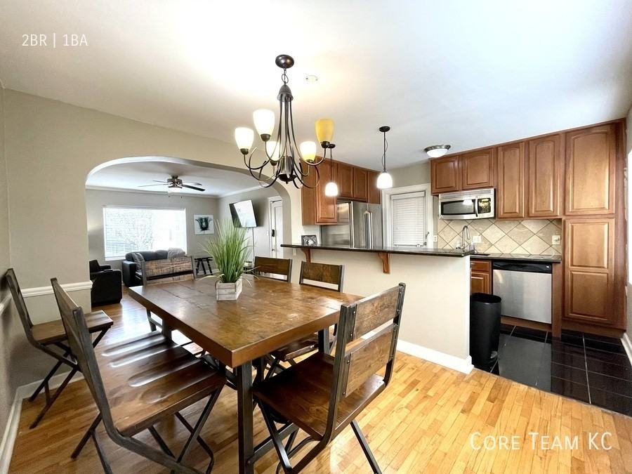 1107 West 45th Street