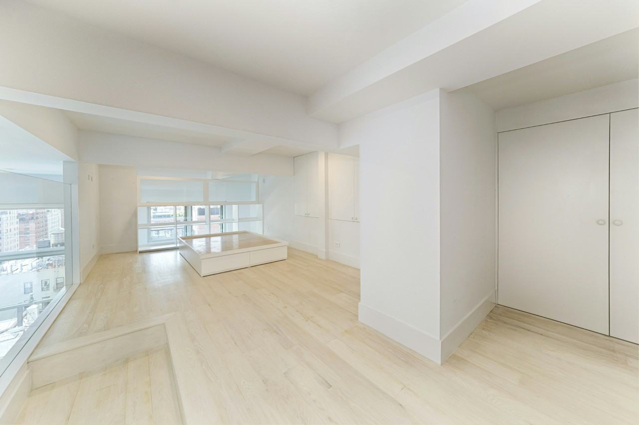 120 E 87th St #R14F - Photo 4 of 17