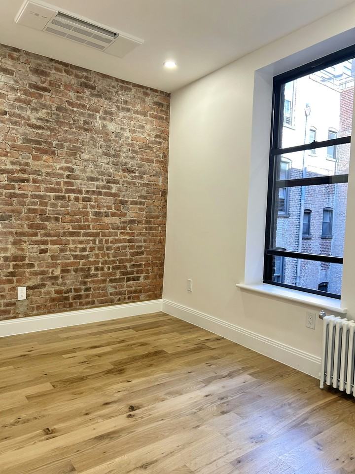 57 E 97th St #20 - Photo 3 of 10