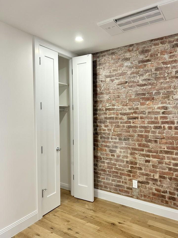 57 E 97th St #20 - Photo 6 of 10