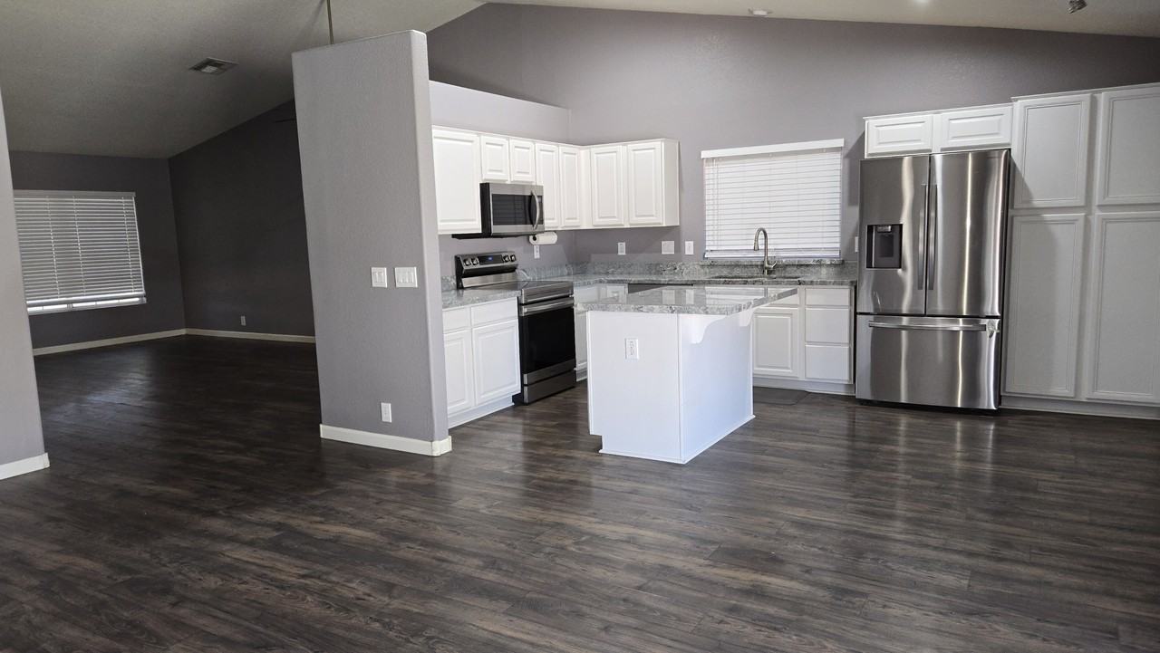 21535 N 107th Dr #NA - Photo 3 of 17
