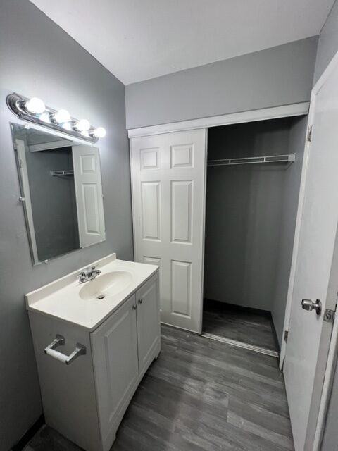 401 Smith St Apt B9 - Photo 5 of 9