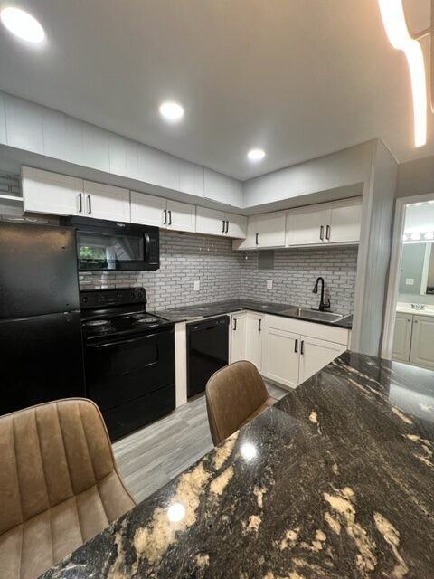 401 Smith St Apt B9 - Photo 2 of 9