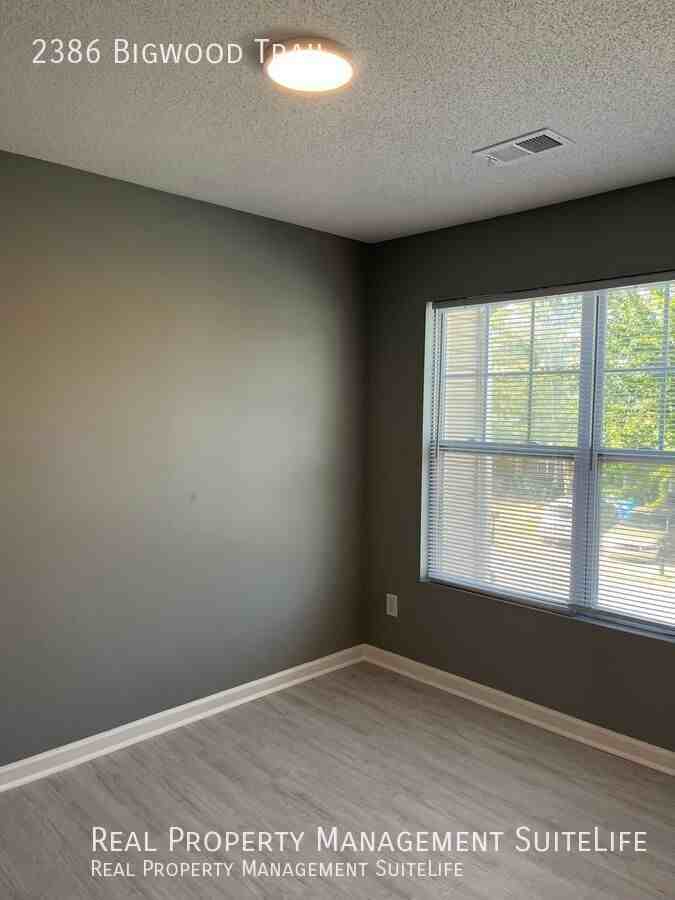 2386 Bigwood Trl - Photo 6 of 10