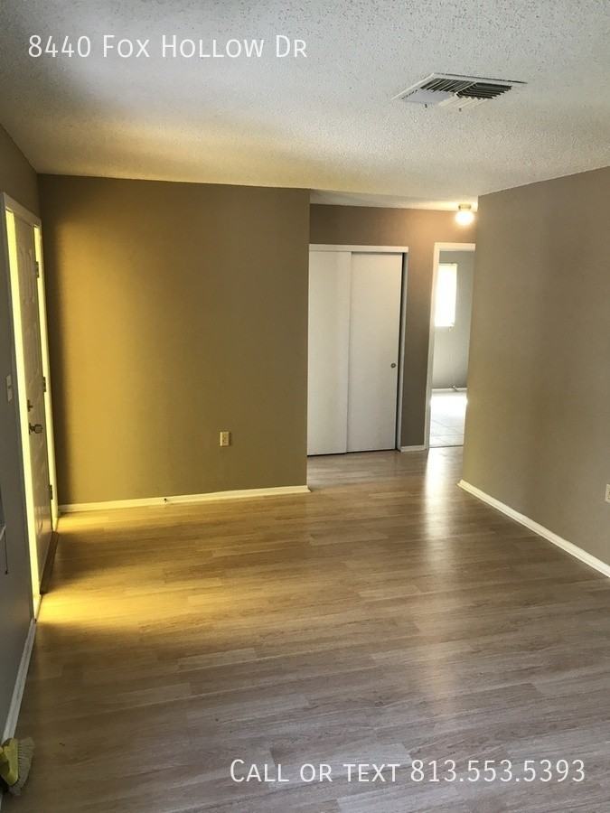 8440 Fox Hollow Dr - Photo 3 of 24