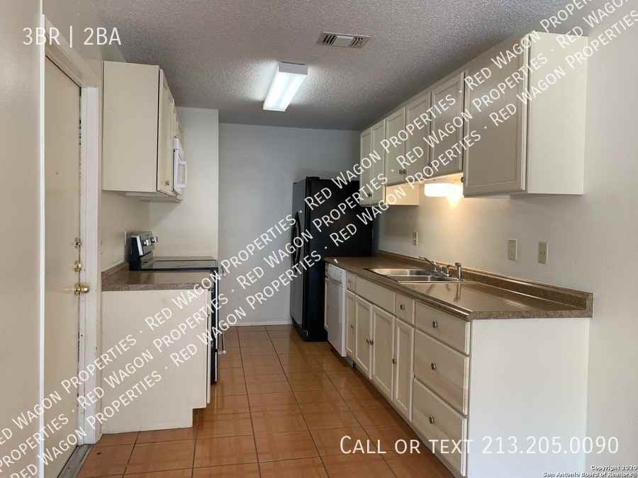 9611 Mystic Bend - Photo 6 of 13