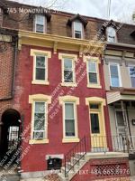 featured image of 745 Monument St #3