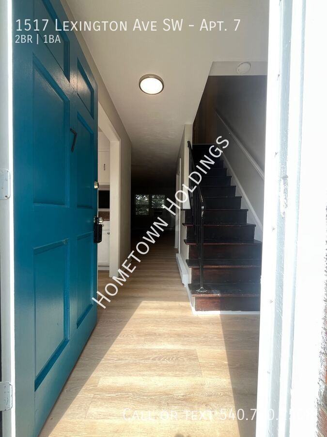 1517 Lexington Ave Sw #7 - Photo 2 of 12