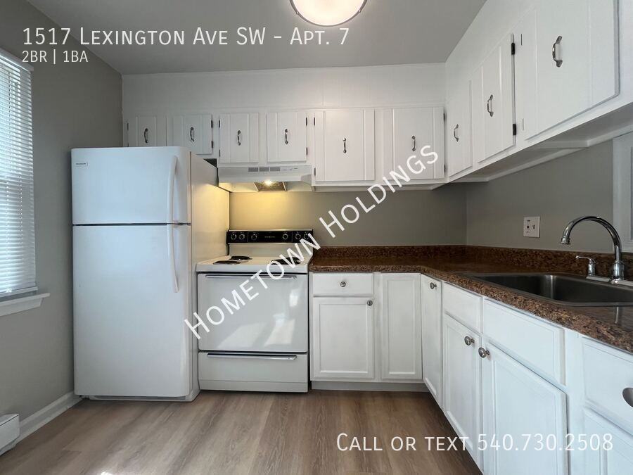 1517 Lexington Ave Sw #7 - Photo 3 of 12