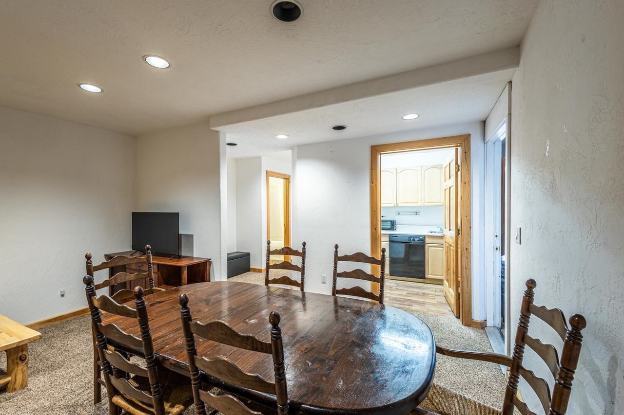 11 Hackamore Rd - Photo 4 of 13