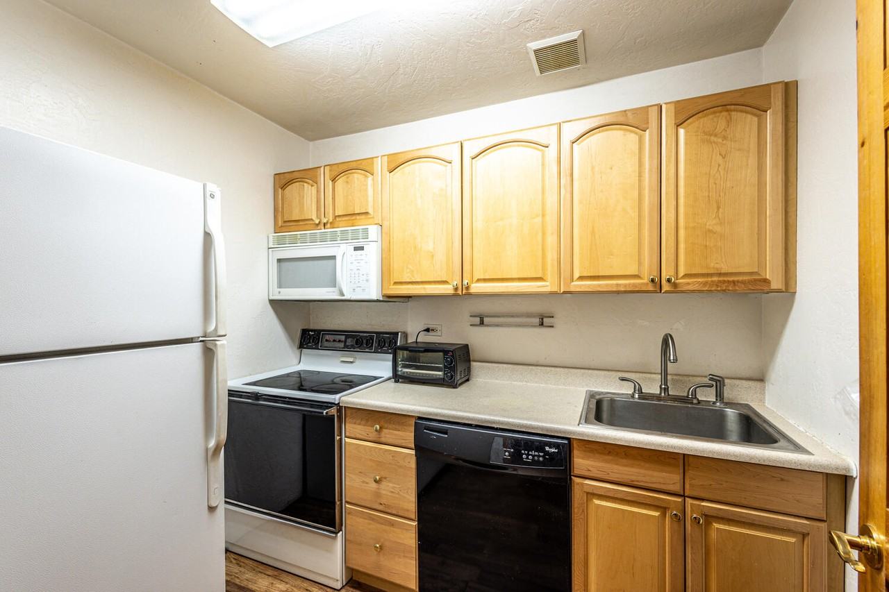 11 Hackamore Rd - Photo 5 of 13