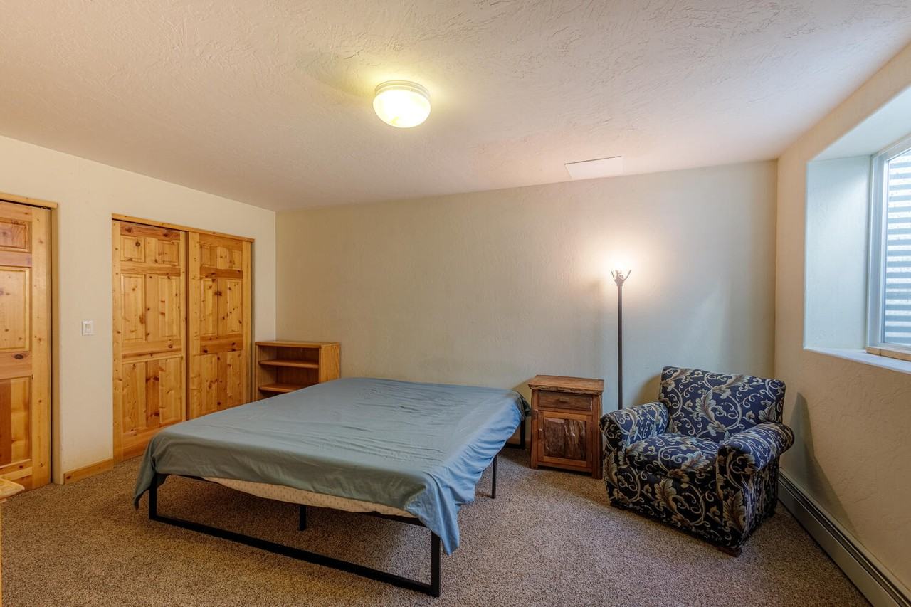 11 Hackamore Rd - Photo 7 of 13