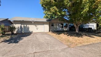 4703 Regal Dr Ne - Photo 1 of 1