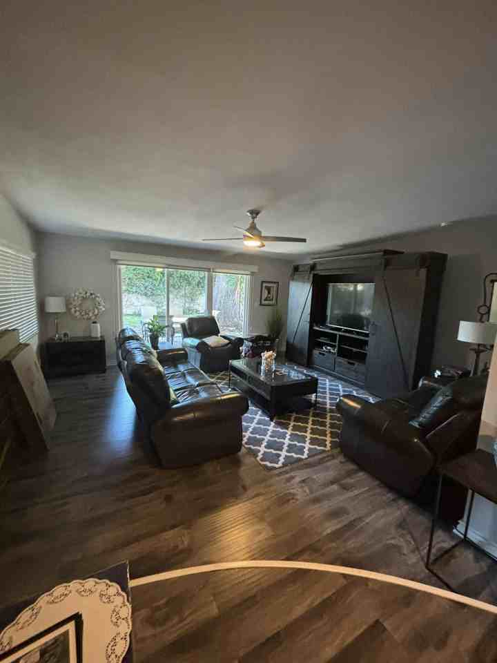 16047 Tupper St - Photo 5 of 17