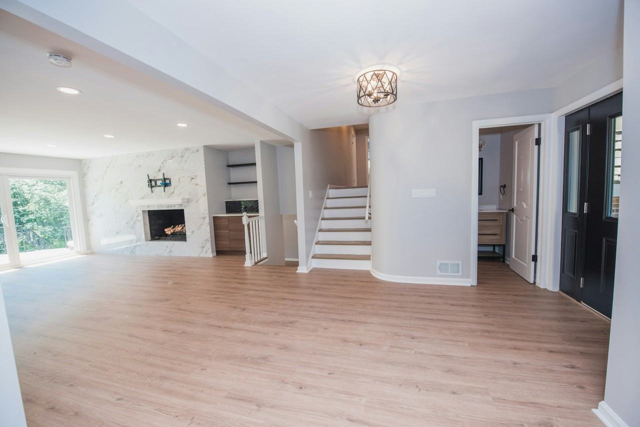 1545 W Spruce Ct, Unit 1 - Photo 4 of 31