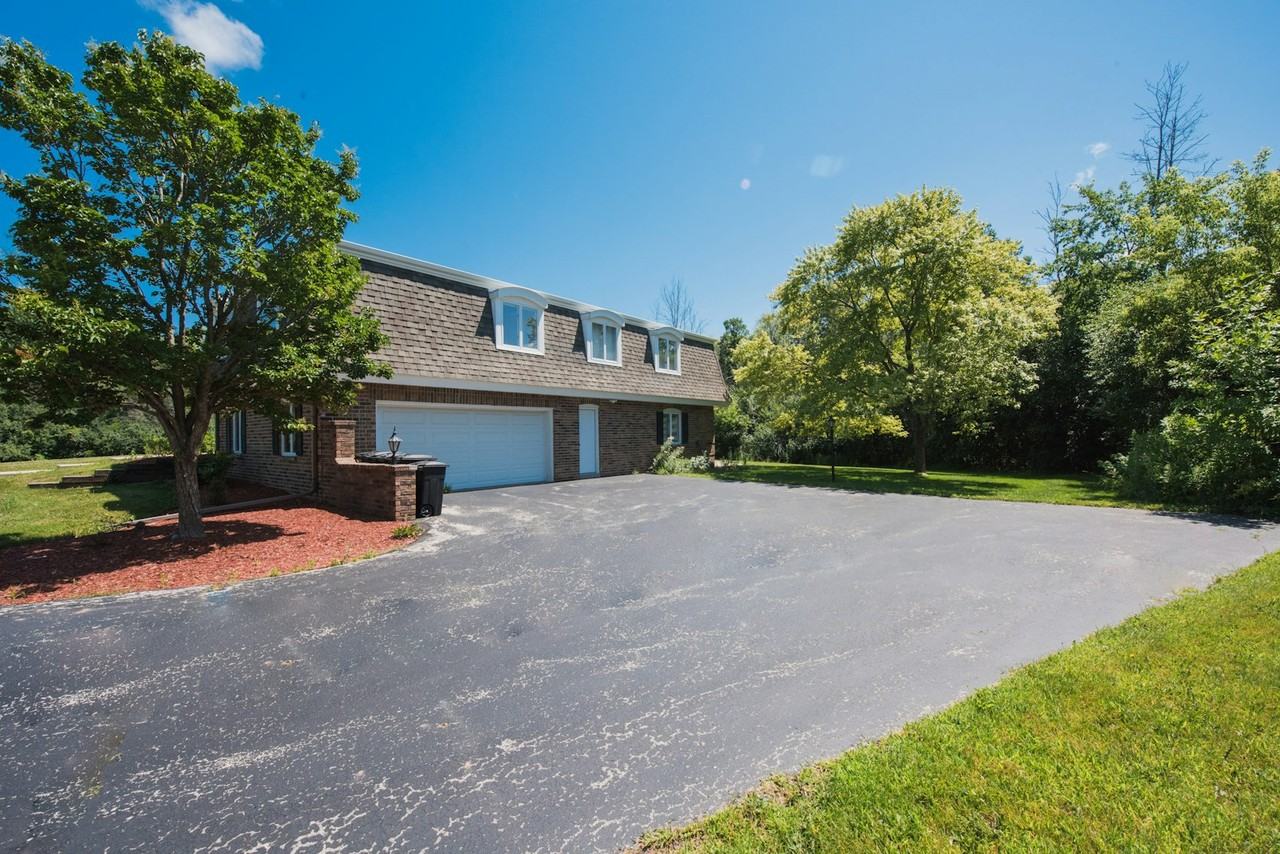 1545 W Spruce Ct, Unit 1 - Photo 7 of 31