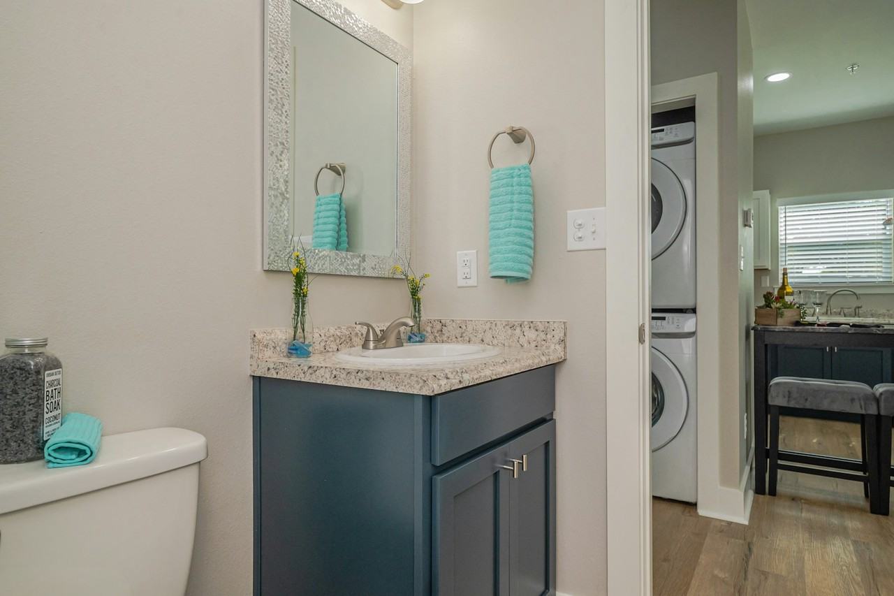 109 Mirage Lane - Photo 7 of 14